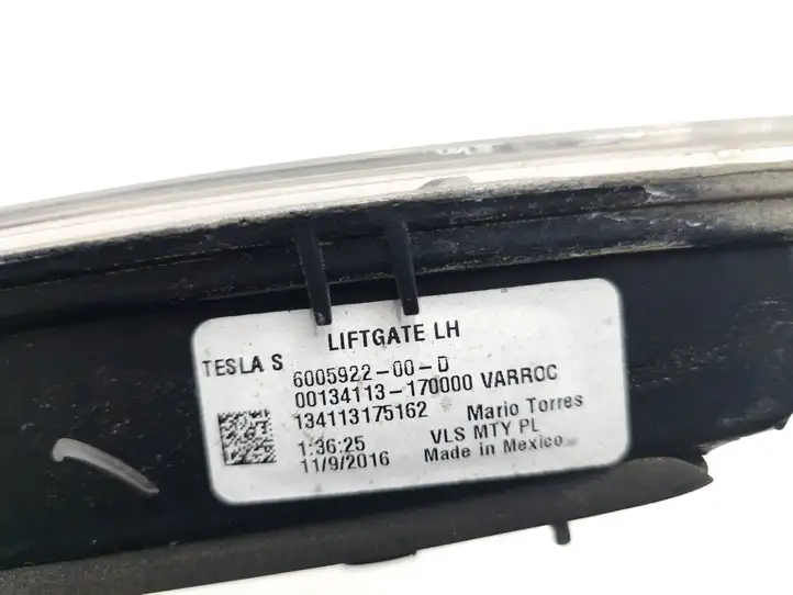 Tesla Model S (2016 - 2021) 600592200D Задний фонарь в крышке багажника — фото 9