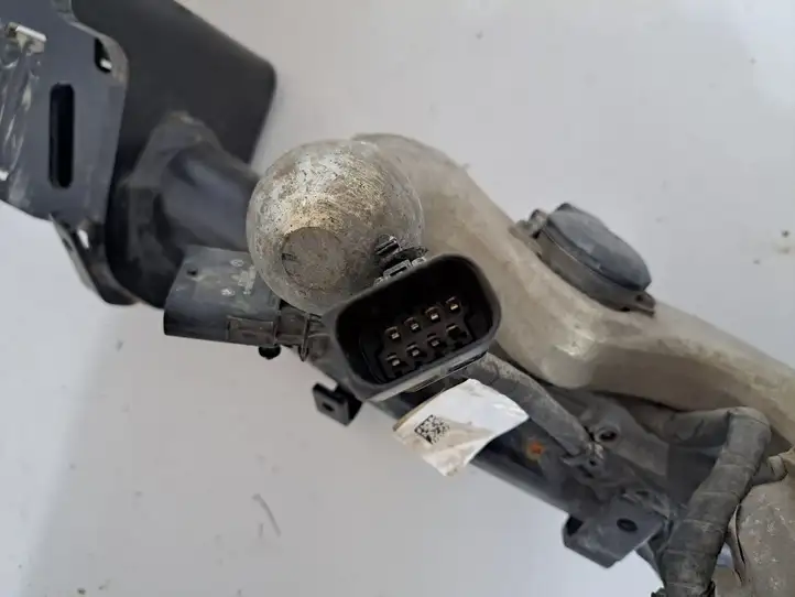 BMW iX (2021 - ) 8738183 Комплект буксировочного крюка — фото 10