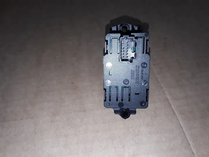 Renault Scenic III - Grand scenic III (2009 - 2016) 363210006R Кнопка ручного тормоза — фото 3