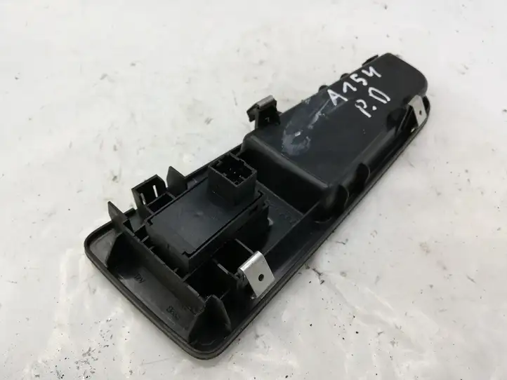 Fiat Grande Punto (2005 - 2014) Блок кнопок стеклоподъемников — фото 3