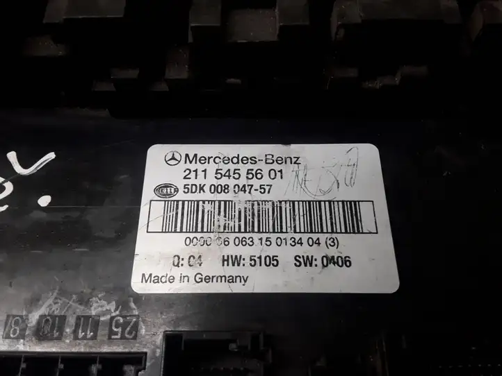 Mercedes-Benz E W211 (2002 - 2009) 2115455601 Блок предохранителей — фото 3