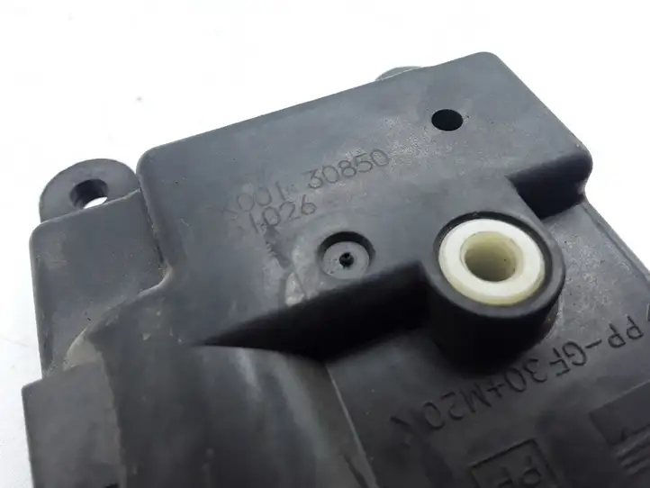 Nissan Primera (2001 - 2008) 2K00130850 Двигатель задвижки потока воздуха — фото 2