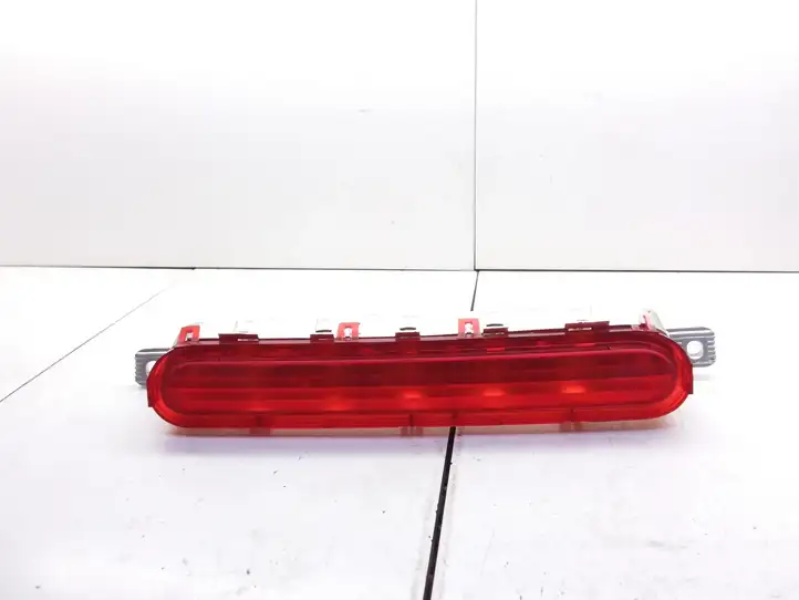 Toyota Corolla Verso AR10 (2004 - 2009) 815700F011 Дополнительный стоп фонарь — фото 1