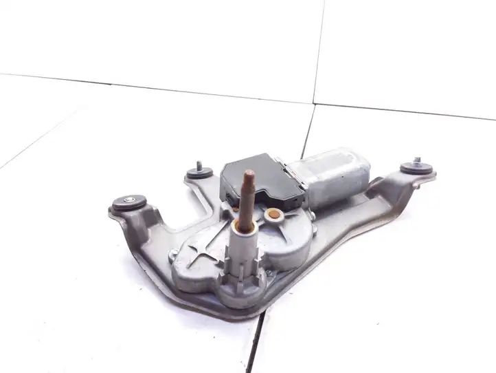 Toyota Corolla Verso AR10 (2004 - 2009) 851300F010 Двигатель стеклоочистителя заднего стекла — фото 2