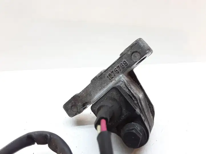 Volvo XC90 (2002 - 2006) 1275599 Датчик коленвала — фото 4