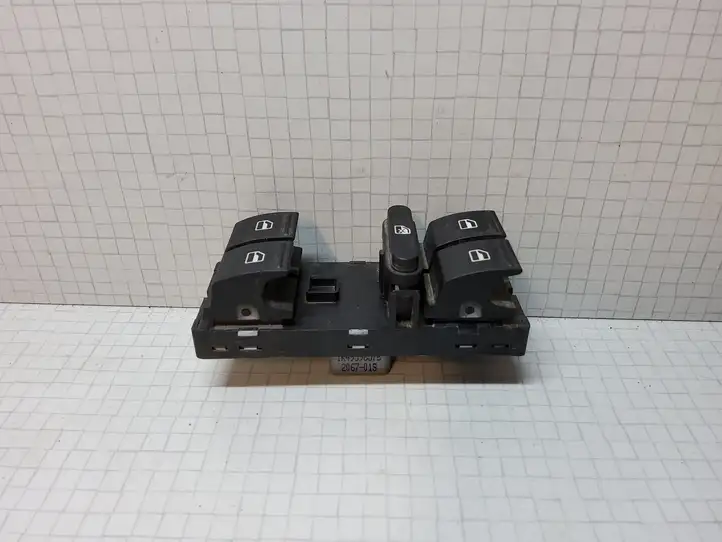 Volkswagen PASSAT B6 (2005 - 2010) 1K49598557B Блок кнопок стеклоподъемников — фото 2