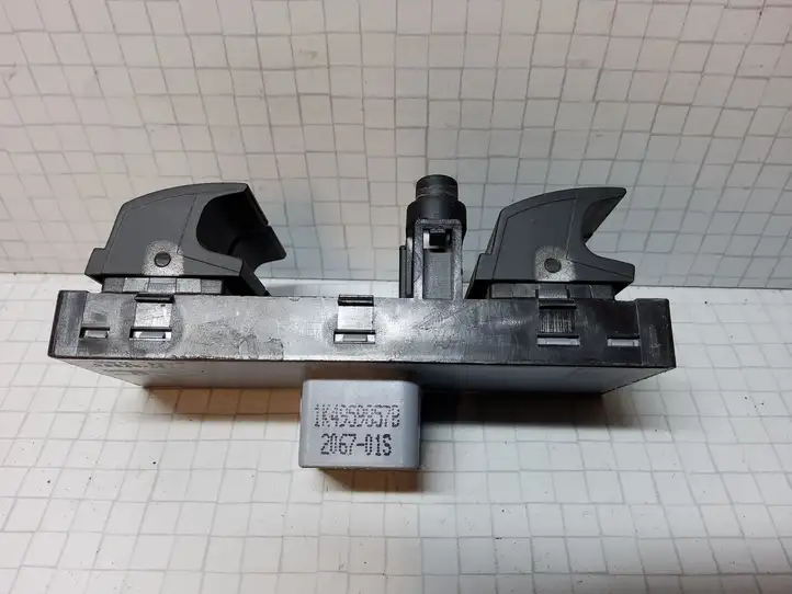 Volkswagen PASSAT B6 (2005 - 2010) 1K49598557B Блок кнопок стеклоподъемников — фото 3