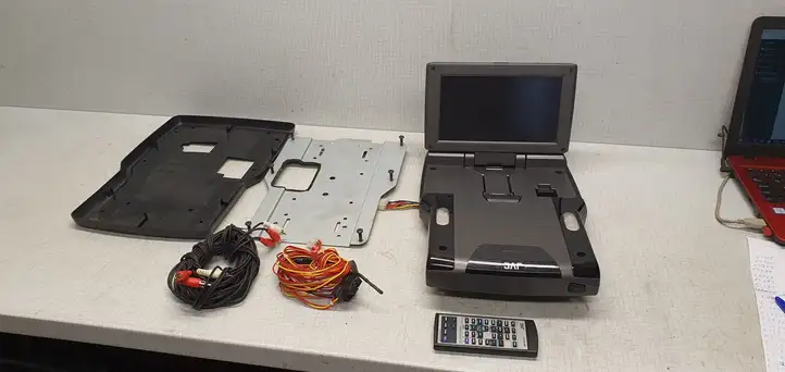Kia Sorento (2002 - 2006) JVC Модуль управления видео — фото 2