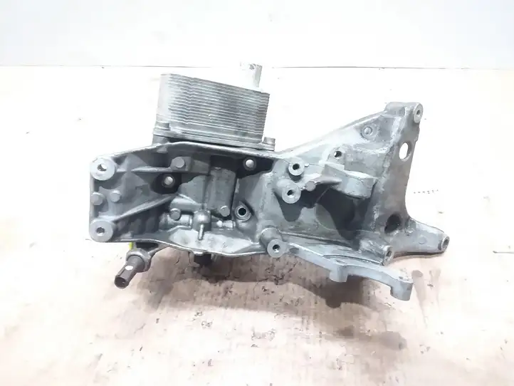 Audi A4 S4 B8 8K (2007 - 2011) 06H903143E Кронштейн масляного фильтра — фото 3