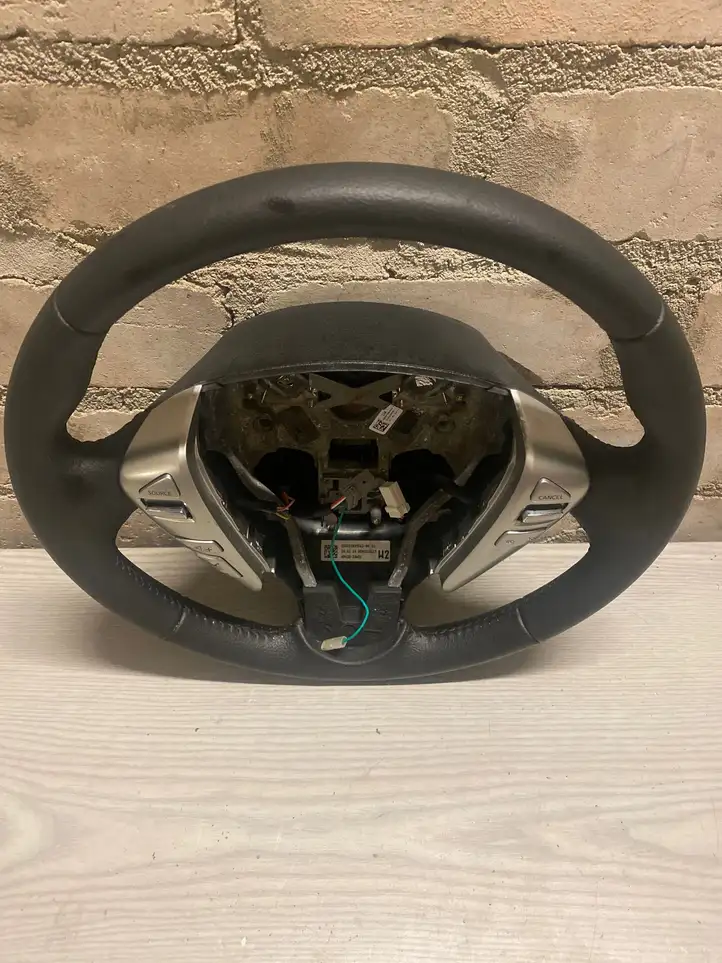 Nissan Note (E11) (2006 - 2014) 484303vw2c Обшивка рулевой колонки — фото 4
