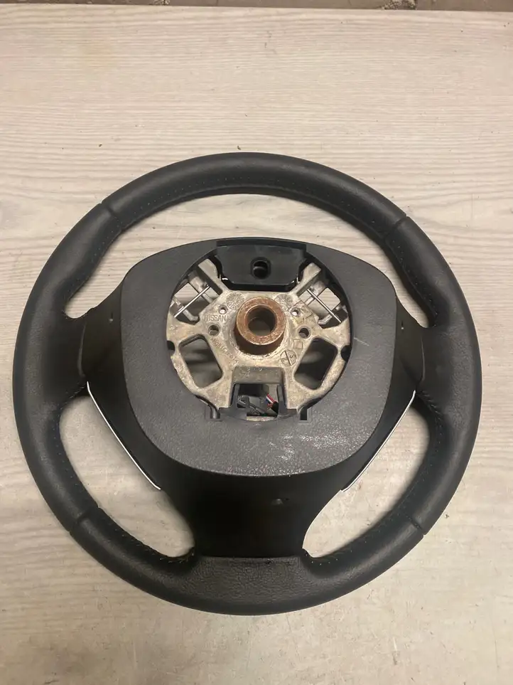 Nissan Note (E11) (2006 - 2014) 484303vw2c Обшивка рулевой колонки — фото 8