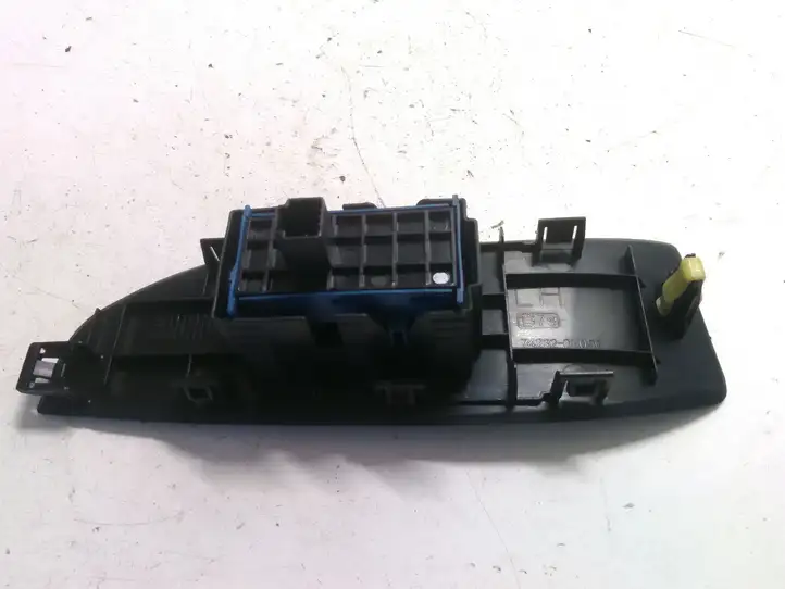 Toyota Verso (2009 - 2012) 742320F050 Блок кнопок стеклоподъемников — фото 2