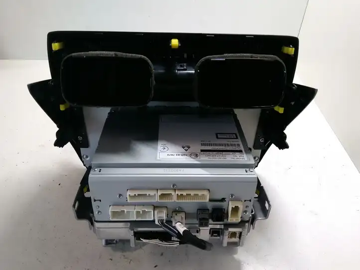 Toyota Land Cruiser (J150) (2009 - ) 8614060030 Магнитола / мультимедийная система — фото 4