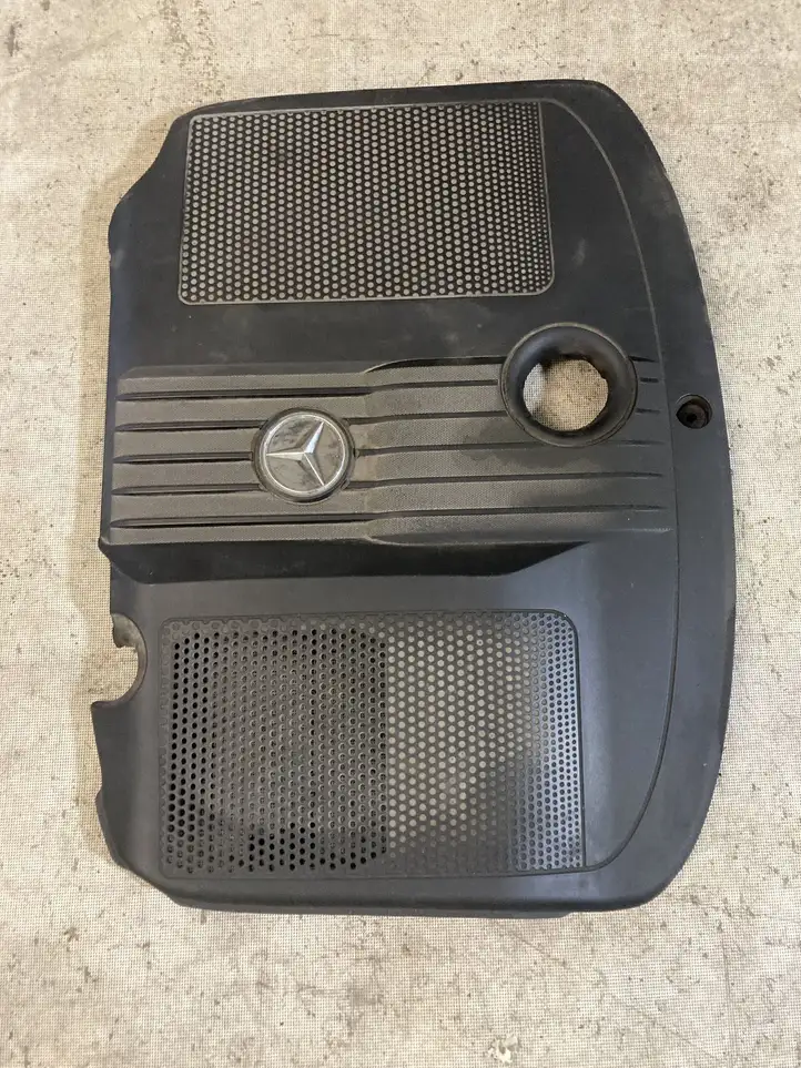 Mercedes-Benz E W212 (2009 - 2016) 6510100118 Крышка двигателя декоративная — фото 2