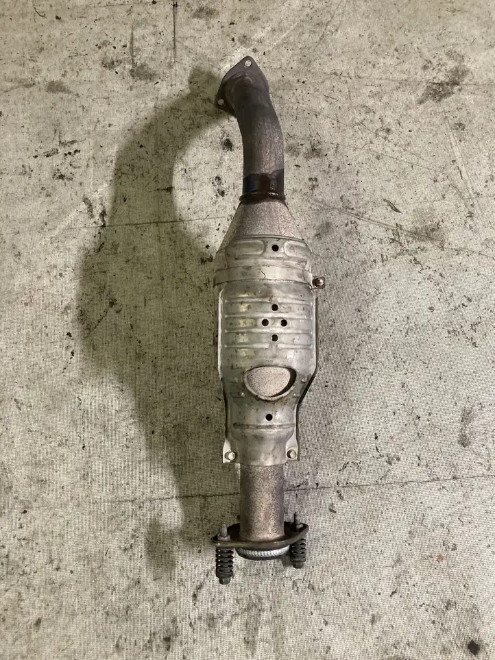 Toyota Land Cruiser (HDJ90) (1996 - 2002) Катализатор / DPF / FAP — фото 2
