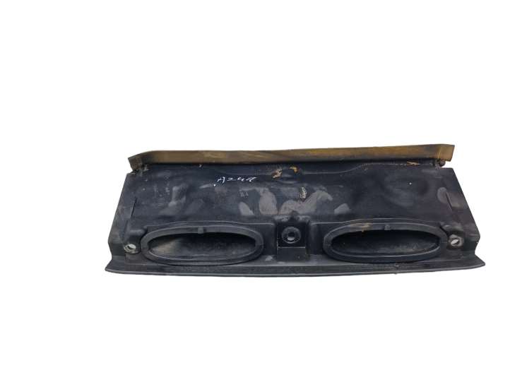 64616979758 BMW 3 E90 E91 Kita variklio skyriaus detalė