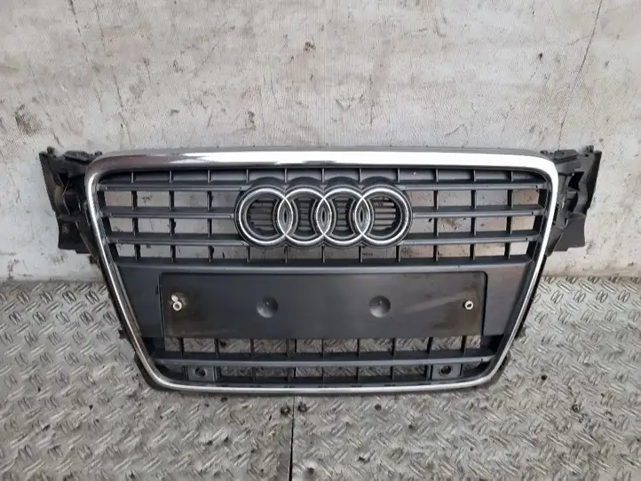Audi A4 S4 B8 8K (2007 - 2011) 8K0853651 Верхняя решетка радиатора — фото 1