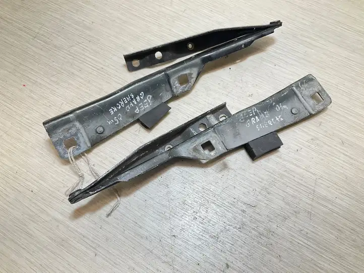 Jeep Cherokee (2001 - 2007)   Петля (петли) капота