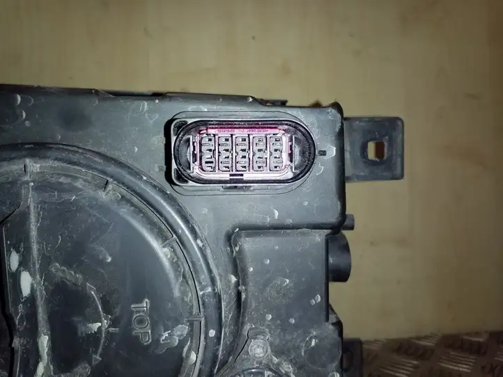 Volkswagen Crafter (2006 - 2016) 24761600 Передняя фара — фото 8