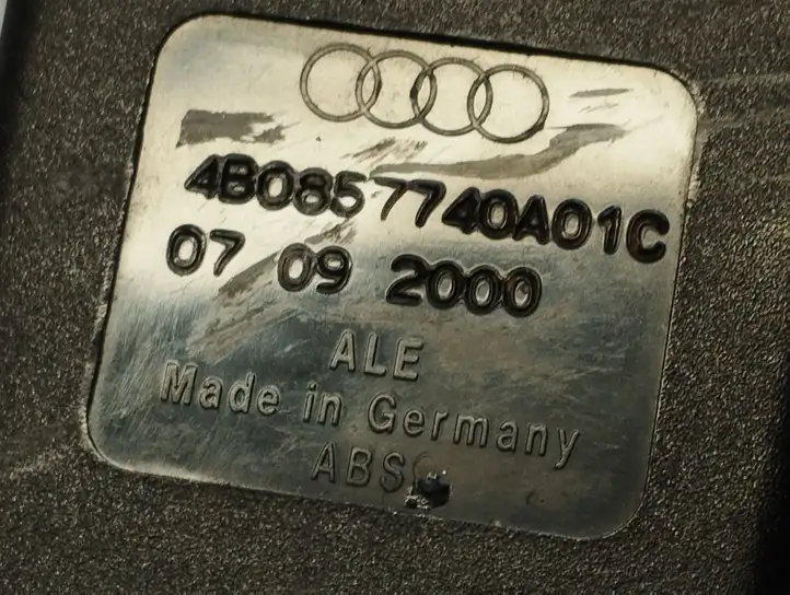 Audi A6 S6 C5 4B (1997 - 2001) 4B0857740A01C Замок заднего ремня — фото 3