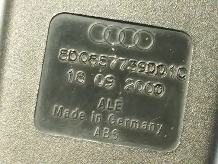 Audi A6 S6 C5 4B (1997 - 2001) 8D0857739D01C Замок заднего ремня — фото 4