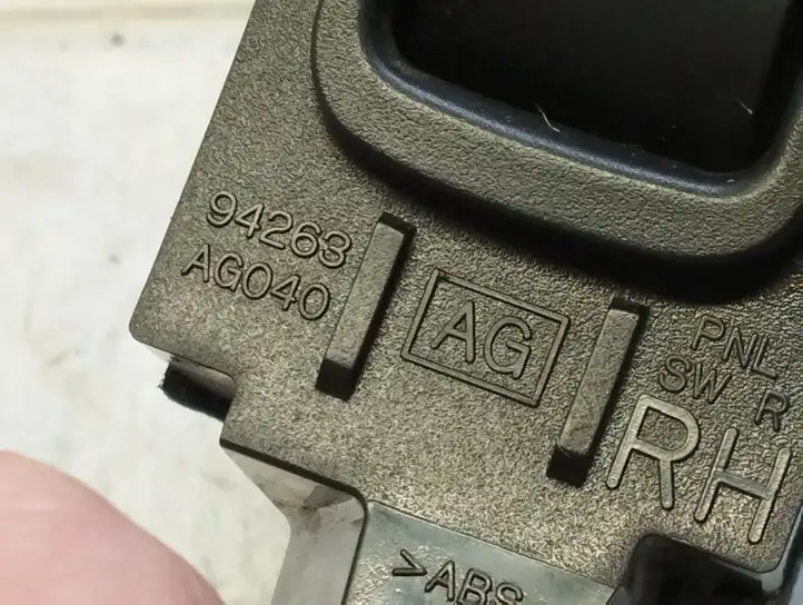 Subaru Outback (2007 - 2009) 94263AG040 Кнопка стеклоподъемников — фото 5