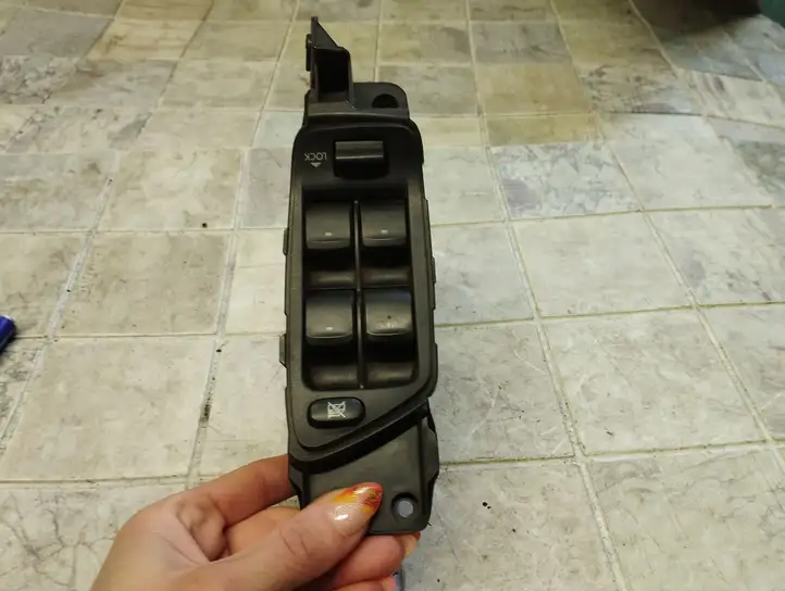 Subaru Outback (2007 - 2009) 514837 Кнопка стеклоподъемников — фото 1