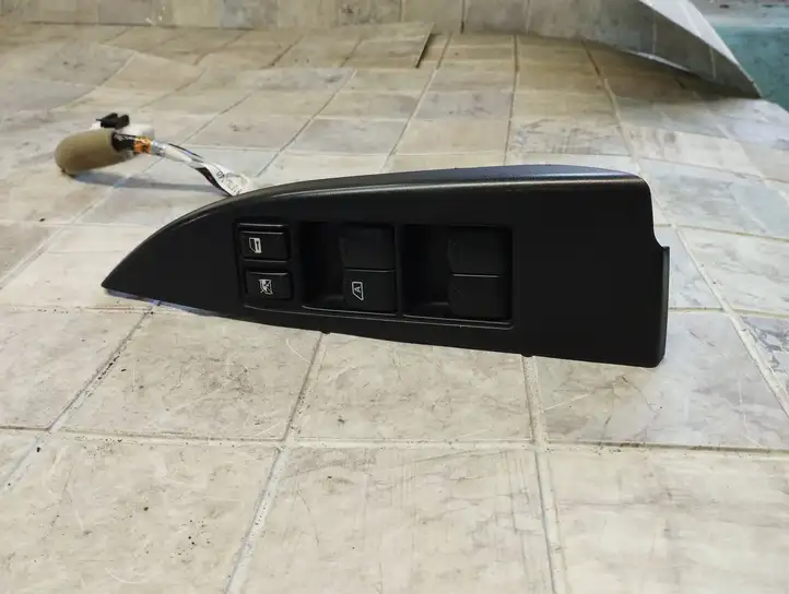 Subaru Outback (2009 - 2014) 94263AJ030 Кнопка стеклоподъемников — фото 3