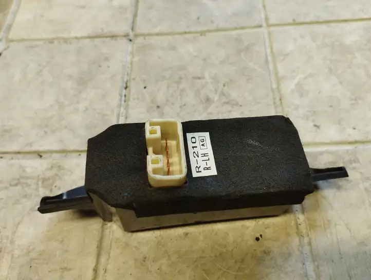 Subaru Outback (2007 - 2009) 94263AG050 Кнопка стеклоподъемников — фото 3