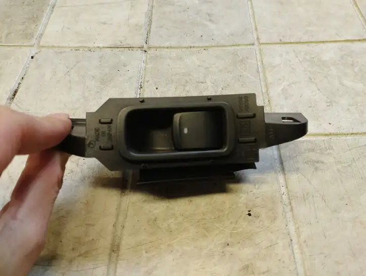 Subaru Outback (2007 - 2009) 94263AG050 Кнопка стеклоподъемников — фото 4