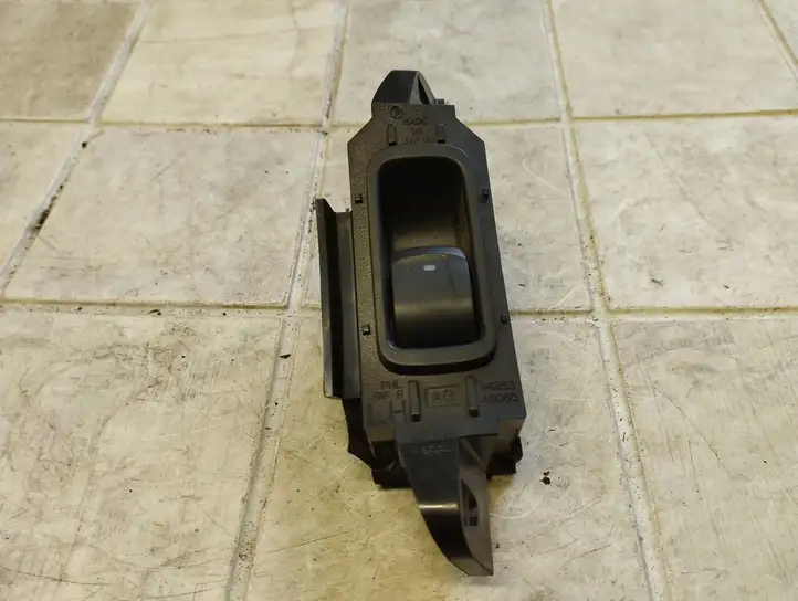 Subaru Outback (2007 - 2009) 94263AG050 Кнопка стеклоподъемников — фото 5