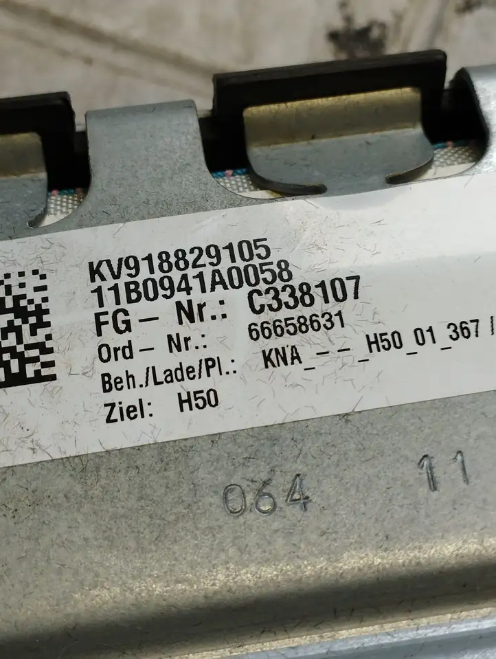 BMW 5 GT F07 (2010 - 2017) KV918829105 Коленная подушка безопасности — фото 2