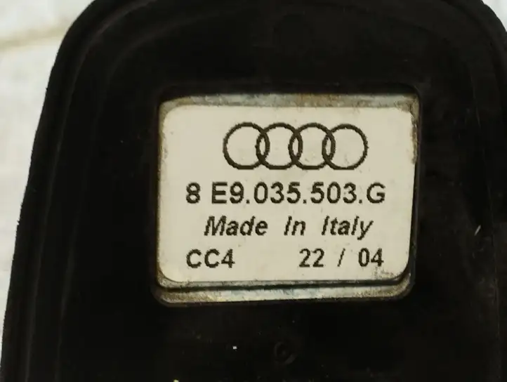 Audi A4 S4 B6 8E 8H (2000 - 2006) 8E9035503G GPS антенна — фото 3