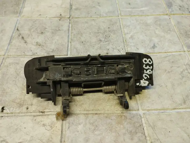 Audi A4 S4 B6 8E 8H (2000 - 2006) 4B0839885 Наружная ручка задней двери — фото 4