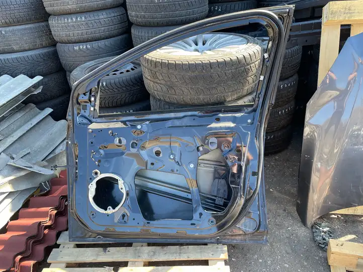 Ford Focus (2011 - 2015) Дверь — фото 4