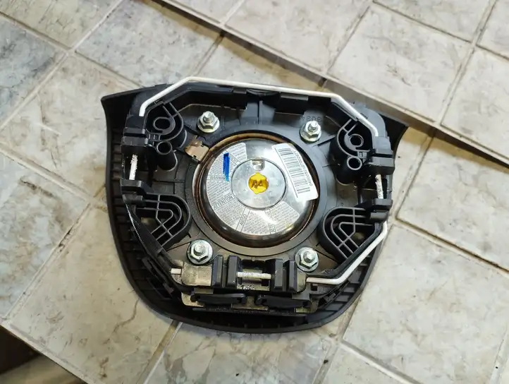 Ford Focus (2005 - 2008) 4M51A042B85CD Подушка безопасности руля — фото 4