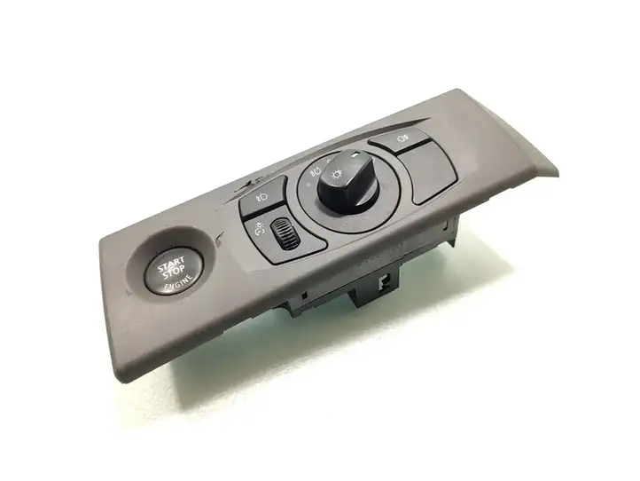 BMW 5 E60 E61 (2004 - 2010) 6953732 Включатель фонарей — фото 1