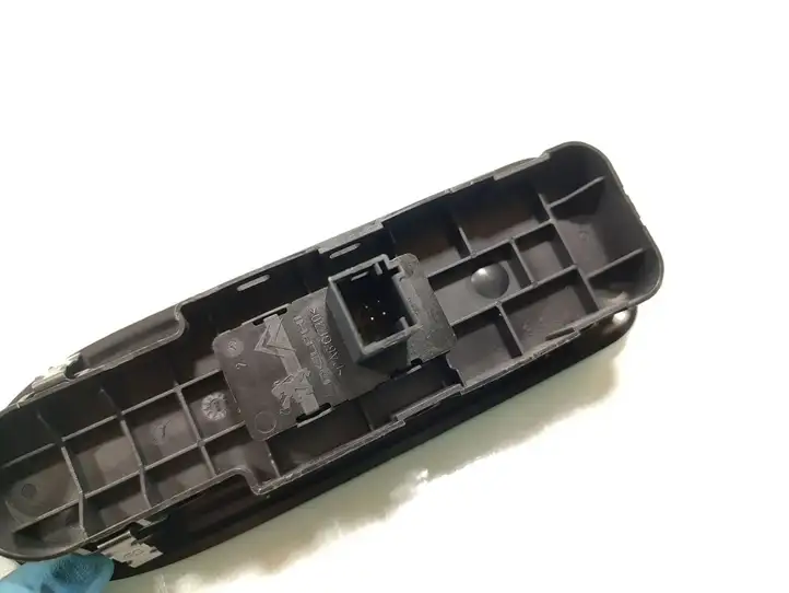 Peugeot 508 (2010 - 2014) 96661102XT Блок кнопок стеклоподъемников — фото 5