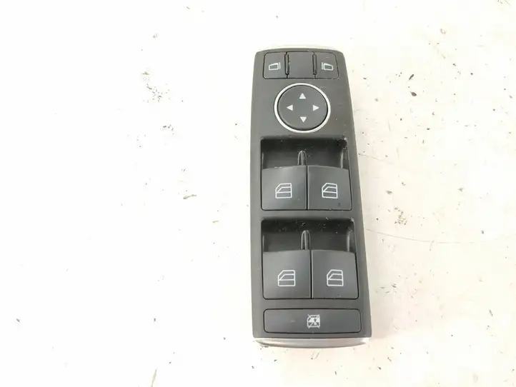 Mercedes-Benz GLK X204 (2008 - 2016) Кнопка стеклоподъемников — фото 1
