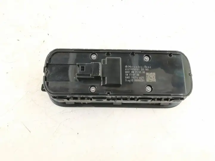 Mercedes-Benz CLA C117,X117,W117 (2013 - 2019) Блок кнопок стеклоподъемников — фото 4