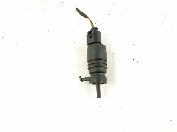Mercedes-Benz C W203 (2000 - 2007) 2218690121 Форсунка омывателя лобового стекла — фото 1