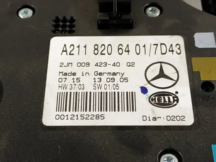 Mercedes-Benz E W211 (2002 - 2009) Передняя подсветка — фото 7