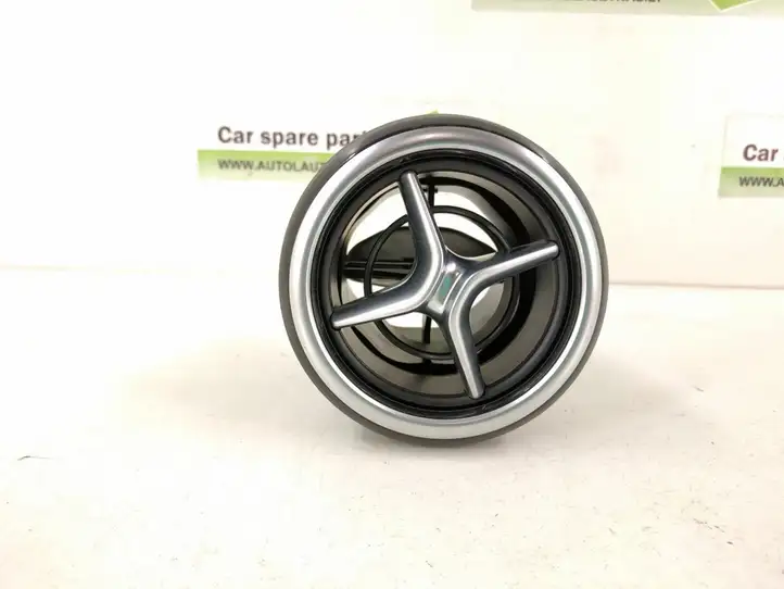Mercedes-Benz B-class W246 (2011 - 2014) Центральный воздушный дефлектор — фото 2