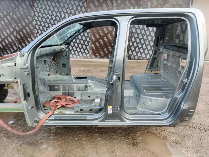 Volkswagen Amarok (2016 - 2023) 021249 Кузов — фото 2