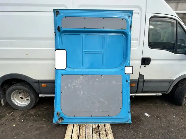Mercedes-Benz Sprinter W906 (2006 - 2018) 9067307205 Боковая раздвижная дверь — фото 3
