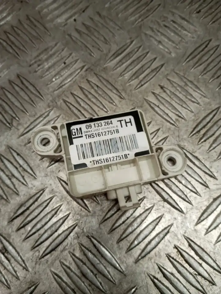 Opel Zafira B (2003 - 2006) 09133264 Датчик удара SRS — фото 2