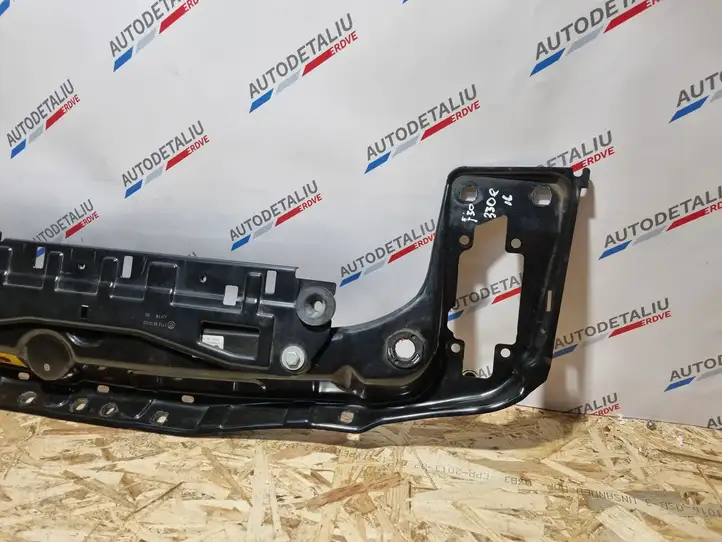 BMW 3 F30 F35 F31 (2012 - 2018) 8619460 Верхняя панель радиатора — фото 9