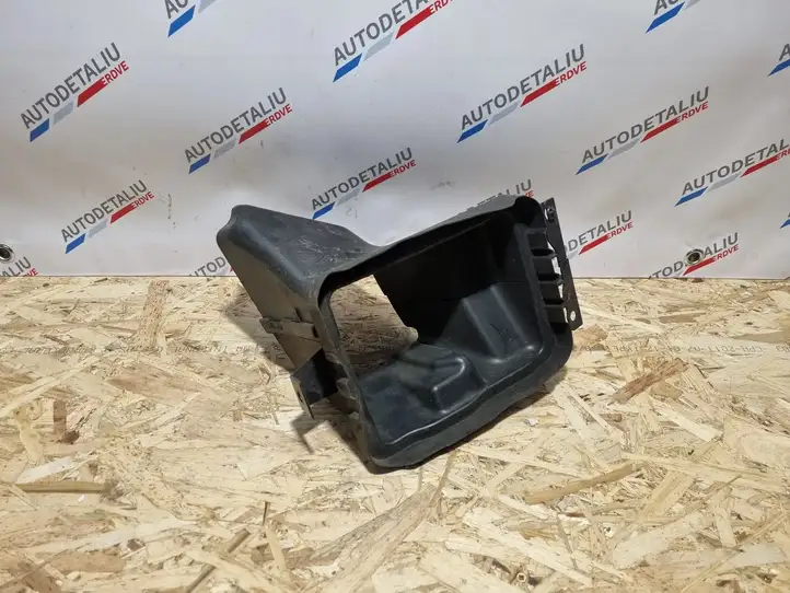 BMW 3 F30 F35 F31 (2012 - 2018) 8054232 Дефлектор воздуха — фото 6