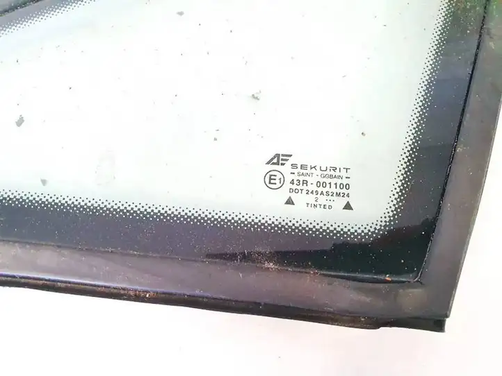 Ford Galaxy (2000 - 2006) Треугольное стекло кузова — фото 3