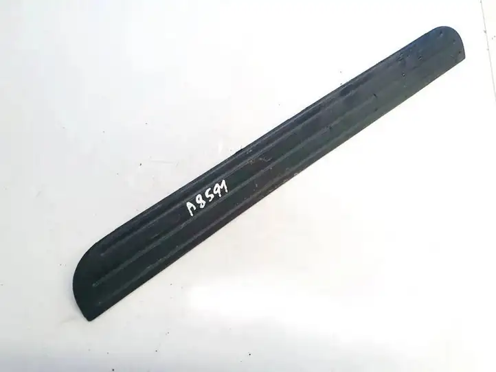 Toyota RAV 4 (XA30) (2006 - 2016) 6791142030 Внутренняя отделка переднего порога — фото 2
